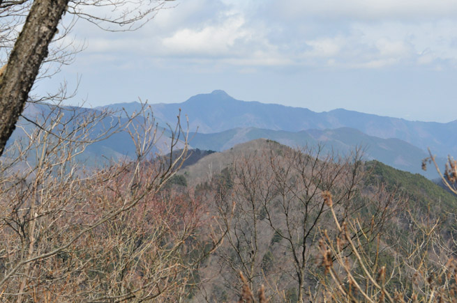大岳山_2012.04.15.jpg